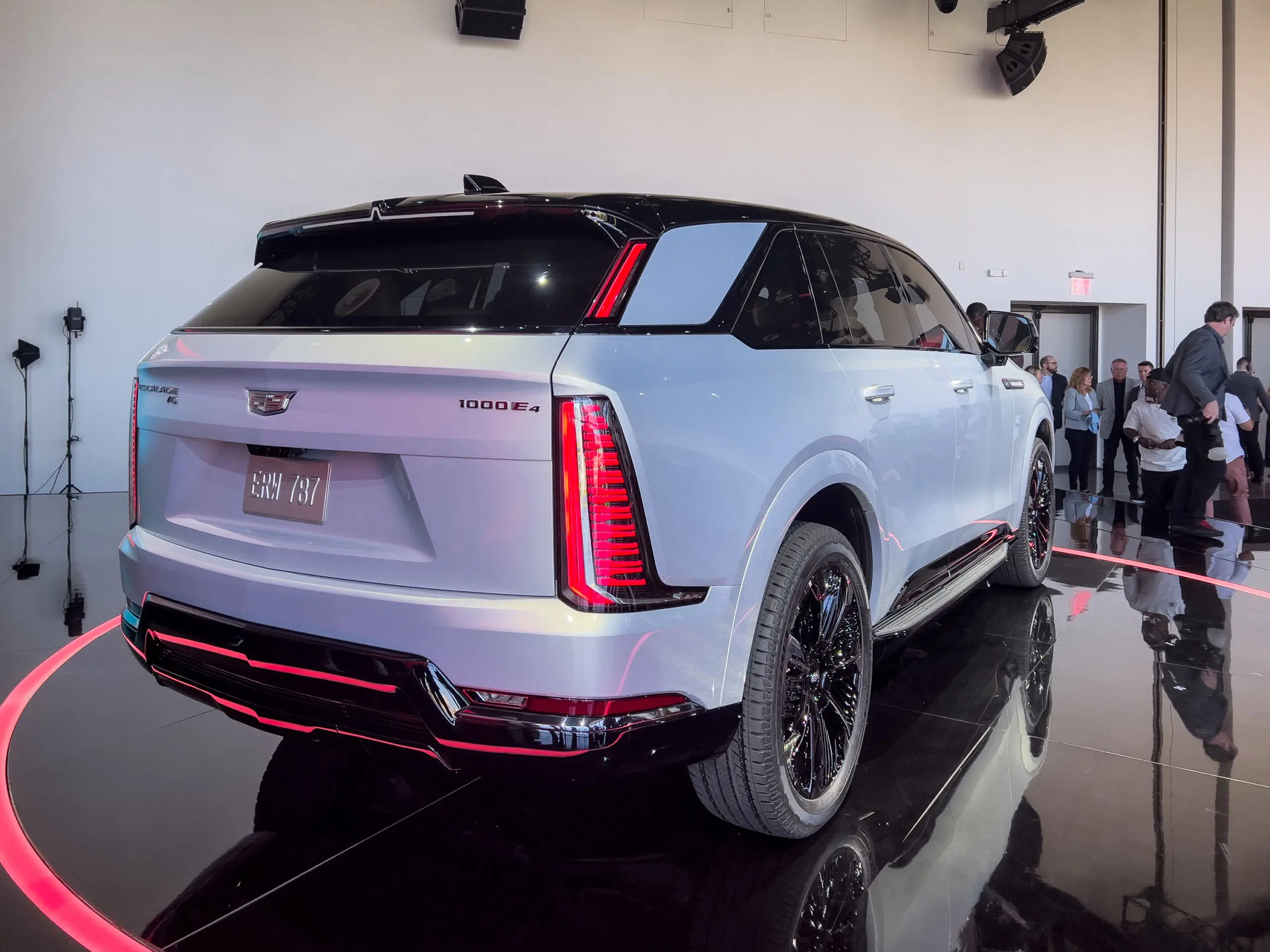 2025-Cadillac-Escalade-IQ-2-scaled