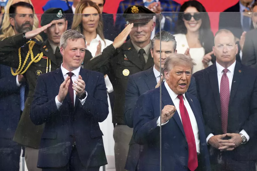 APTOPIX_Trump_Military_Parade_55085_s878x585