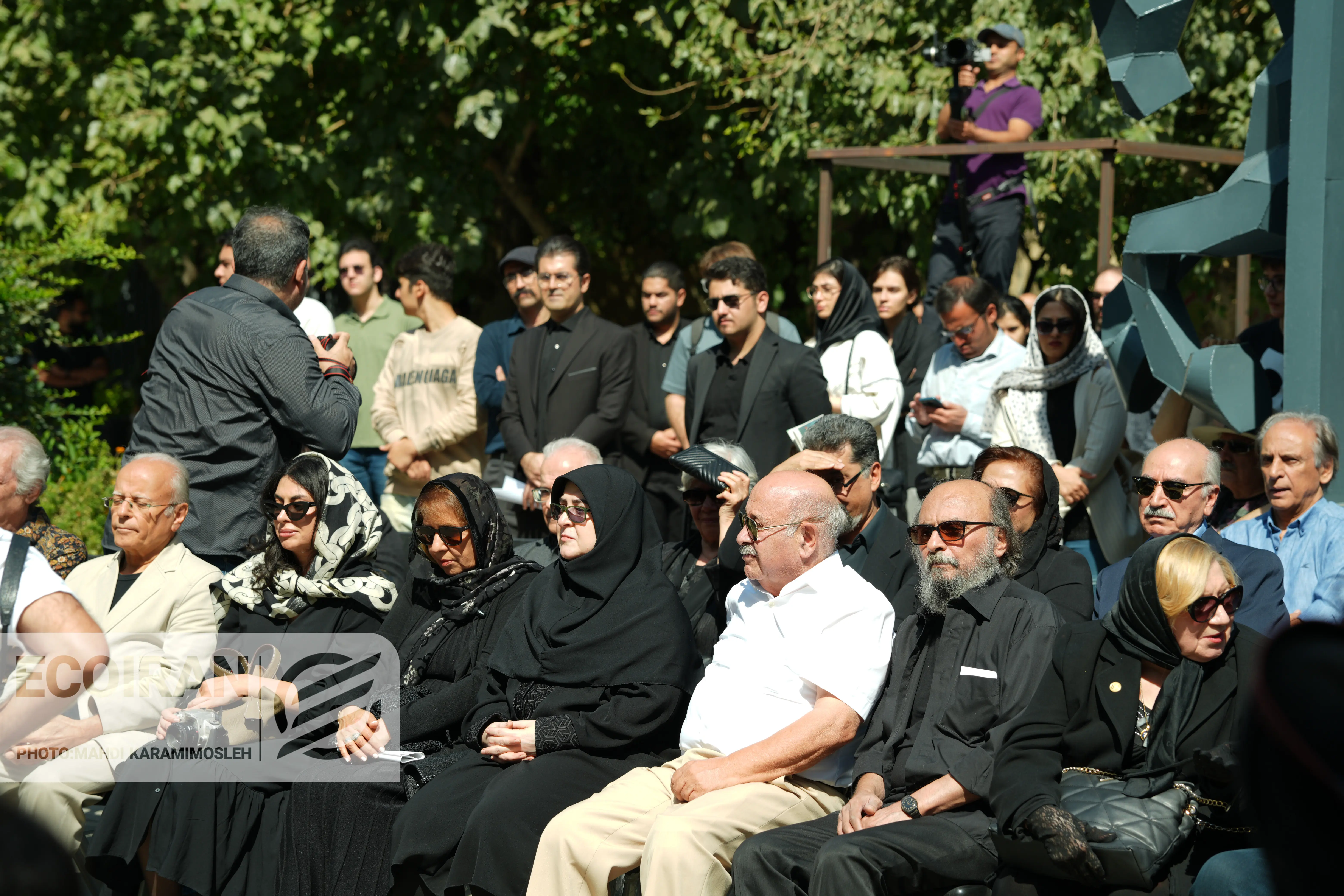 تشییع احمد پژمان