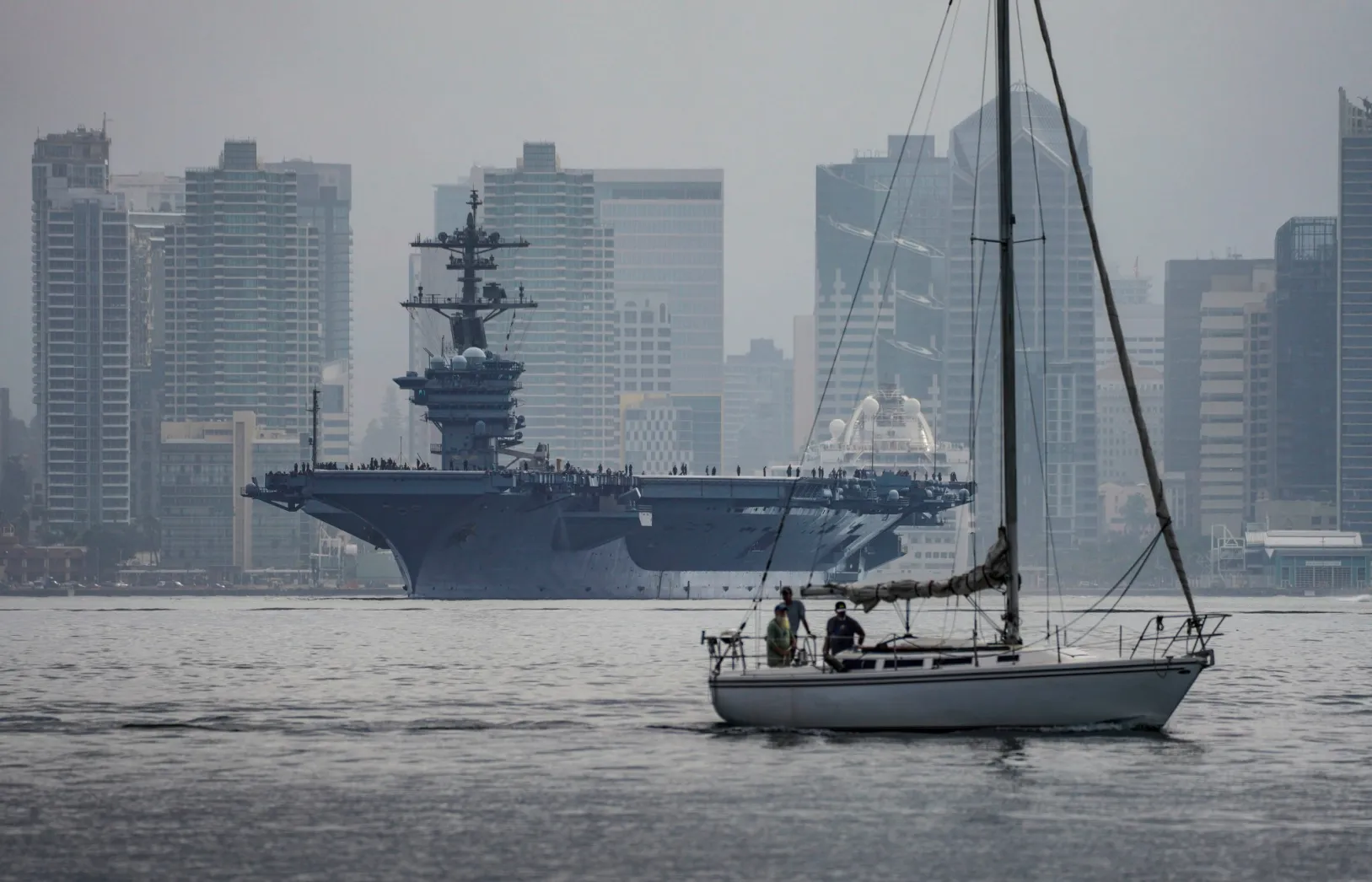 SUT-L-Roosevelt-Deploys-02