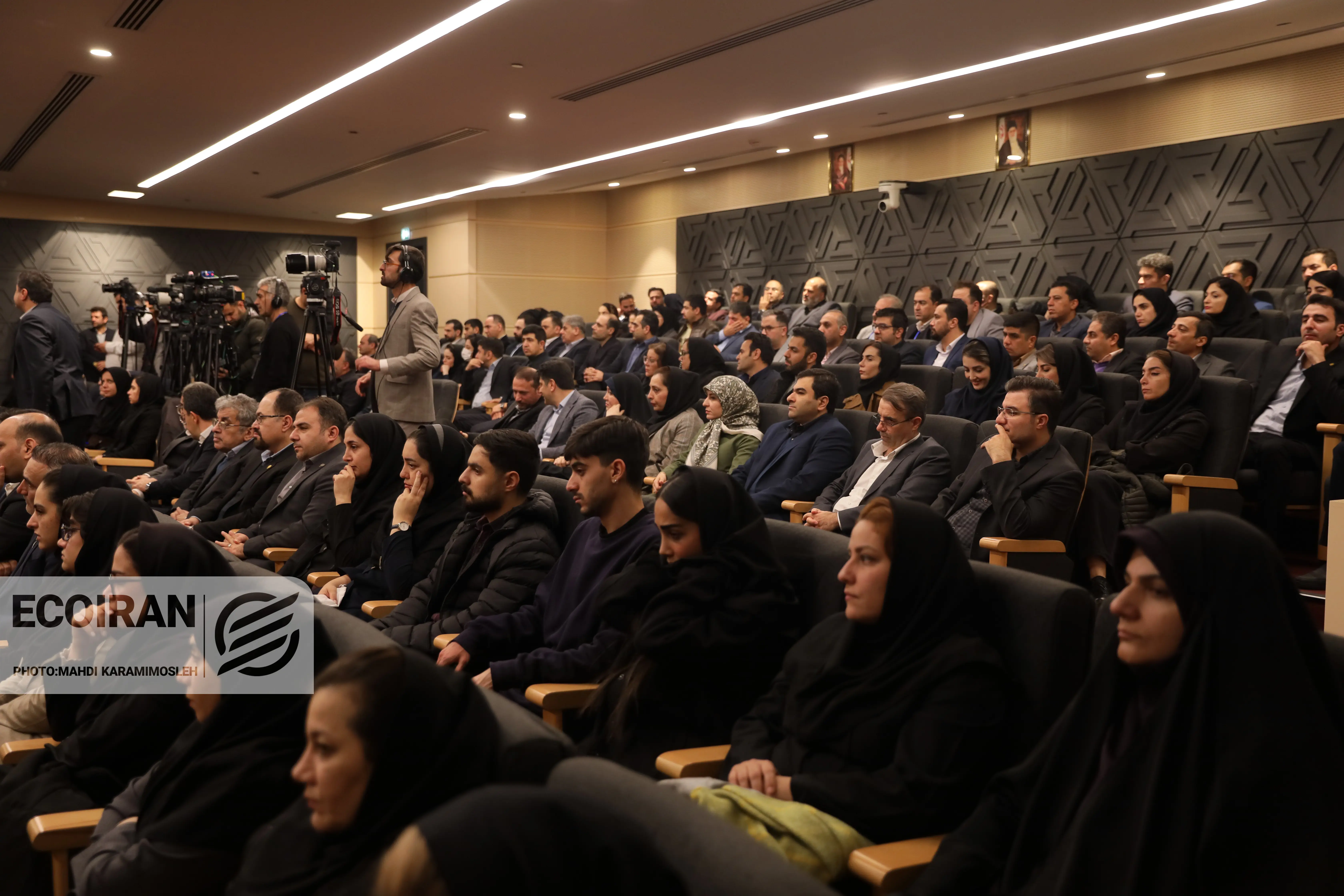 آیین نواختن زنگ آغاز معاملات