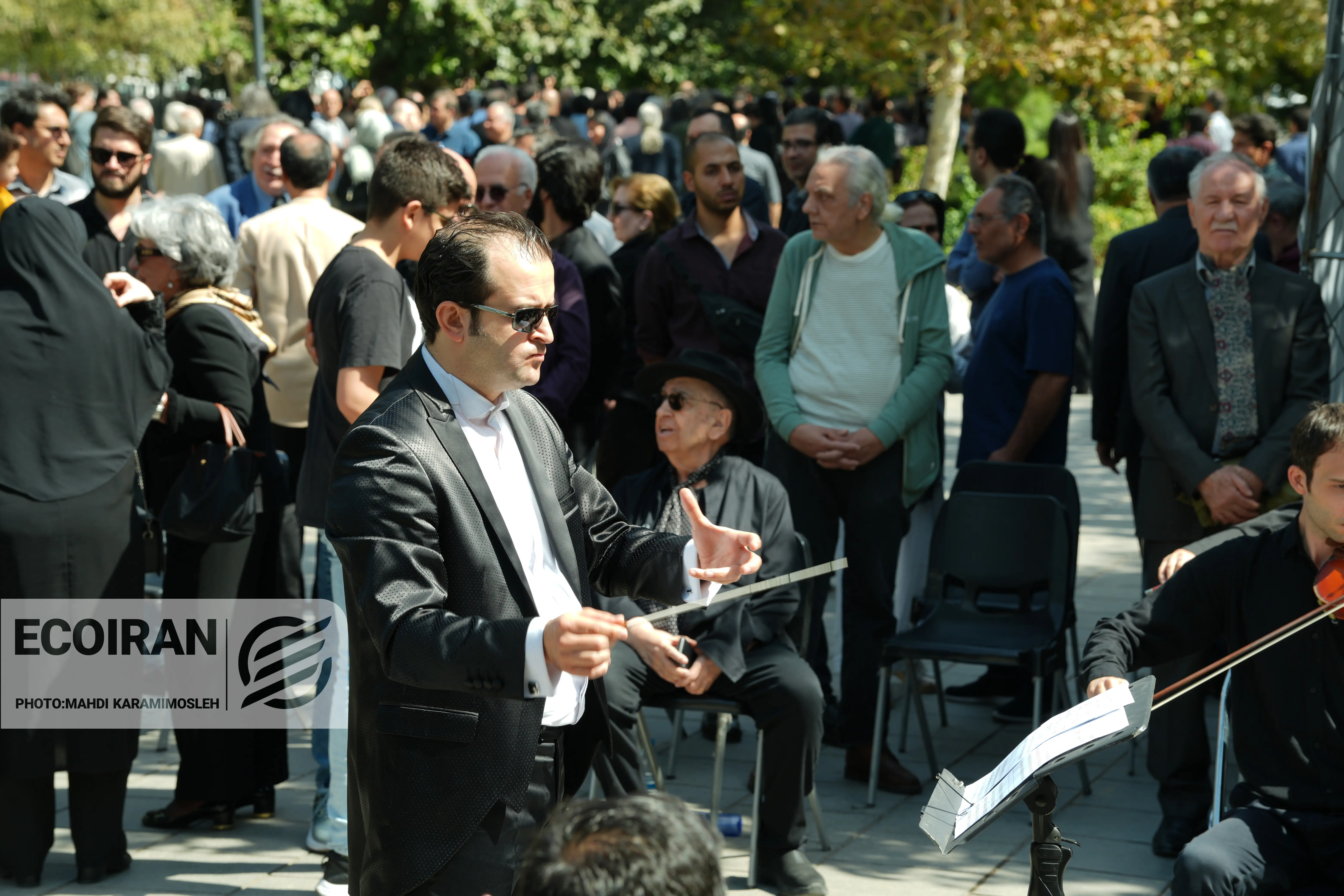 تشییع احمد پژمان