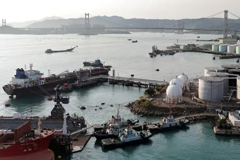 2026-03-21T055824Z_235121374_RC2T7KAALUYU_RTRMADP_3_IRAN-CRISIS-OIL-ASIA-1774074778