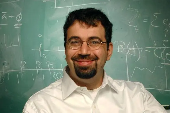 23759632184630094-daronacemoglu-profile.two-thirds