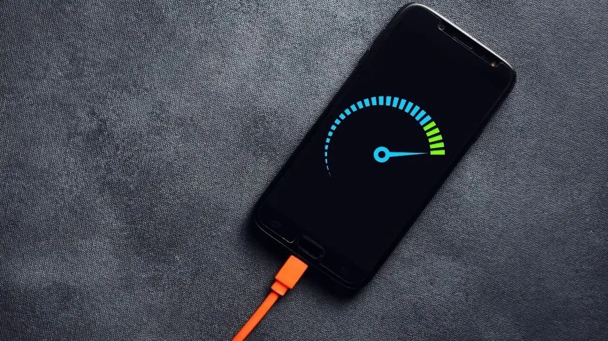 فست شارژ و آسیب به گوشی