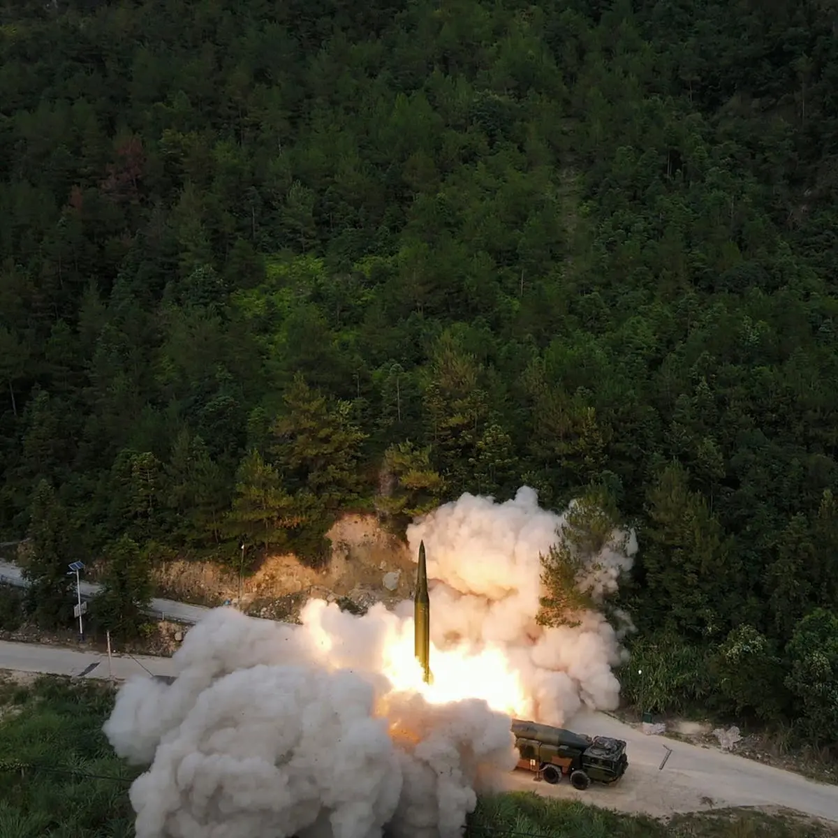00china-military-04-zpct-mobileMasterAt3x