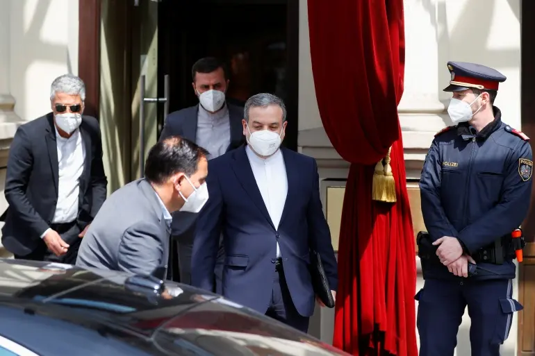 2021-04-20T105517Z_694672339_RC2MZM9WUPWN_RTRMADP_3_IRAN-NUCLEAR-TALKS