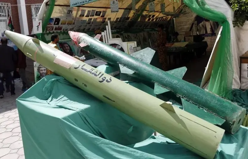 houthi-rebels-missile-red-sea