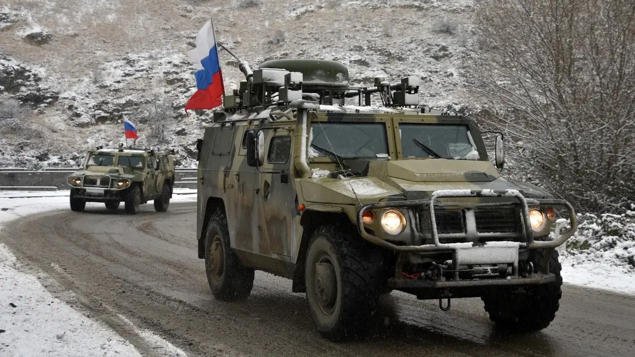 230915150302-02-armenia-russia-k