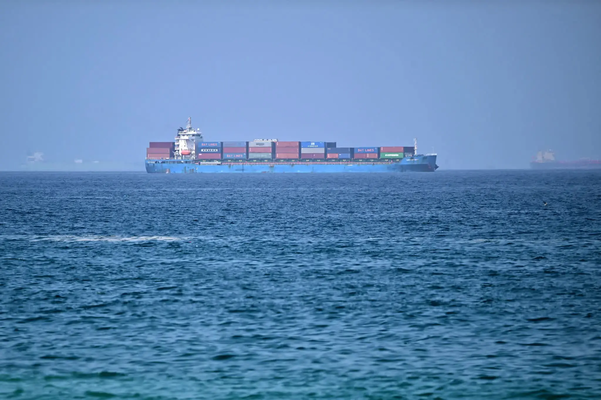 16int-iran-forever-assess-04-lvhp-superJumbo