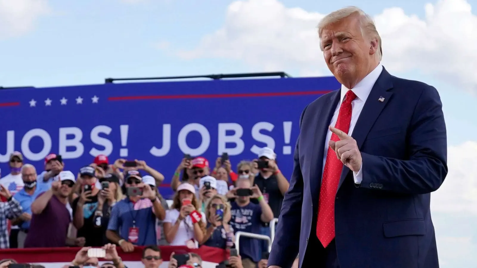 economy-donald-trump-joe-biden-01-ap-llr-200925_1601074712143_hpMain_16x9_1600