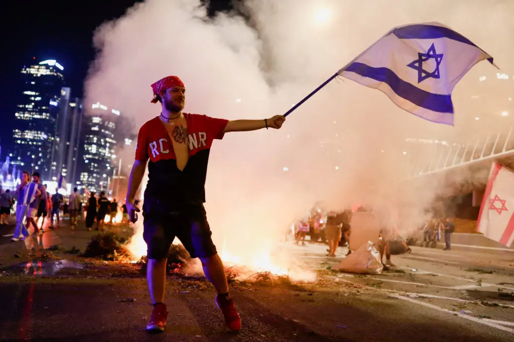 2023-07-20T204155Z_1839907070_RC2872AAISSQ_RTRMADP_3_ISRAEL-POLITICS-JUDICIARY-PROTESTS-1024x683