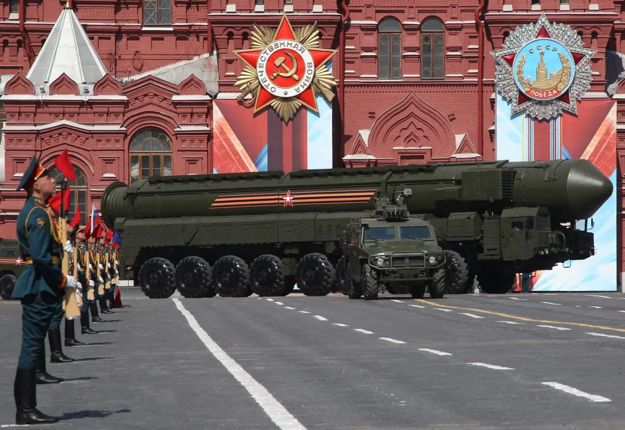 موشک بالستیک میرو اورشنیک