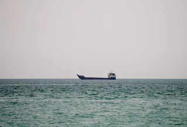 تنگه هرمز