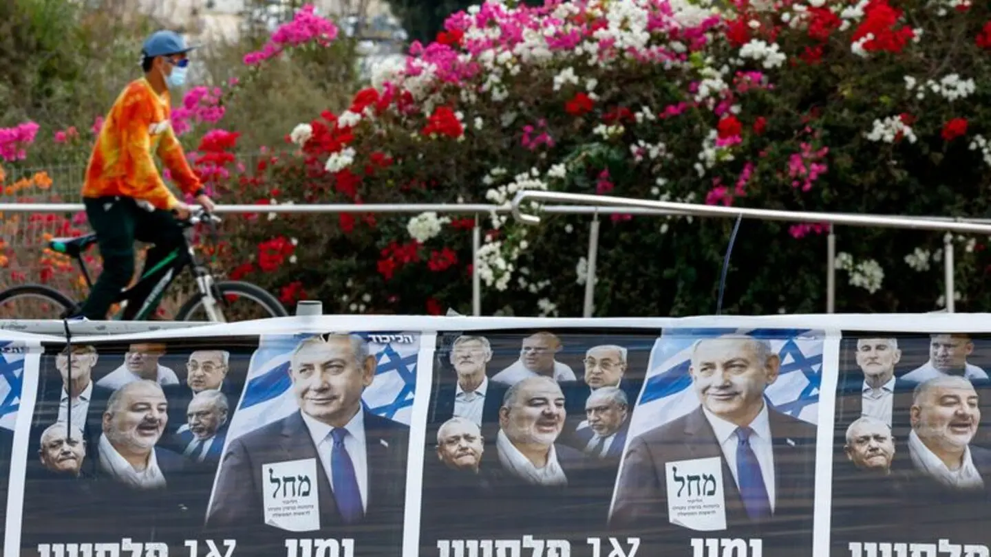 2026-10-18T151238Z_1_LYNXMPEM9H0B2_RTROPTP_3_ISRAEL-ELECTION