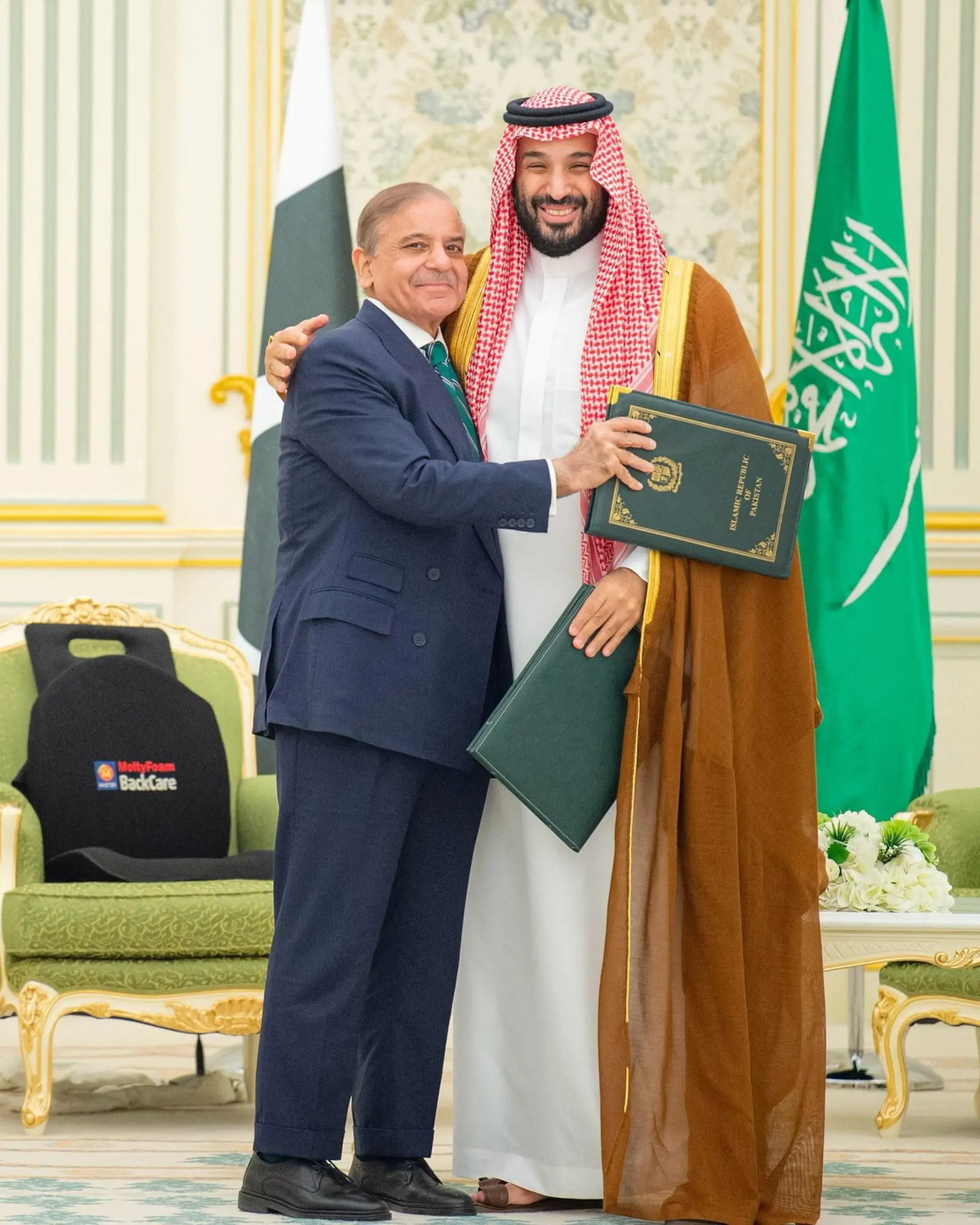 TFTOG6N37VLSZIWGILYAKXSWPU