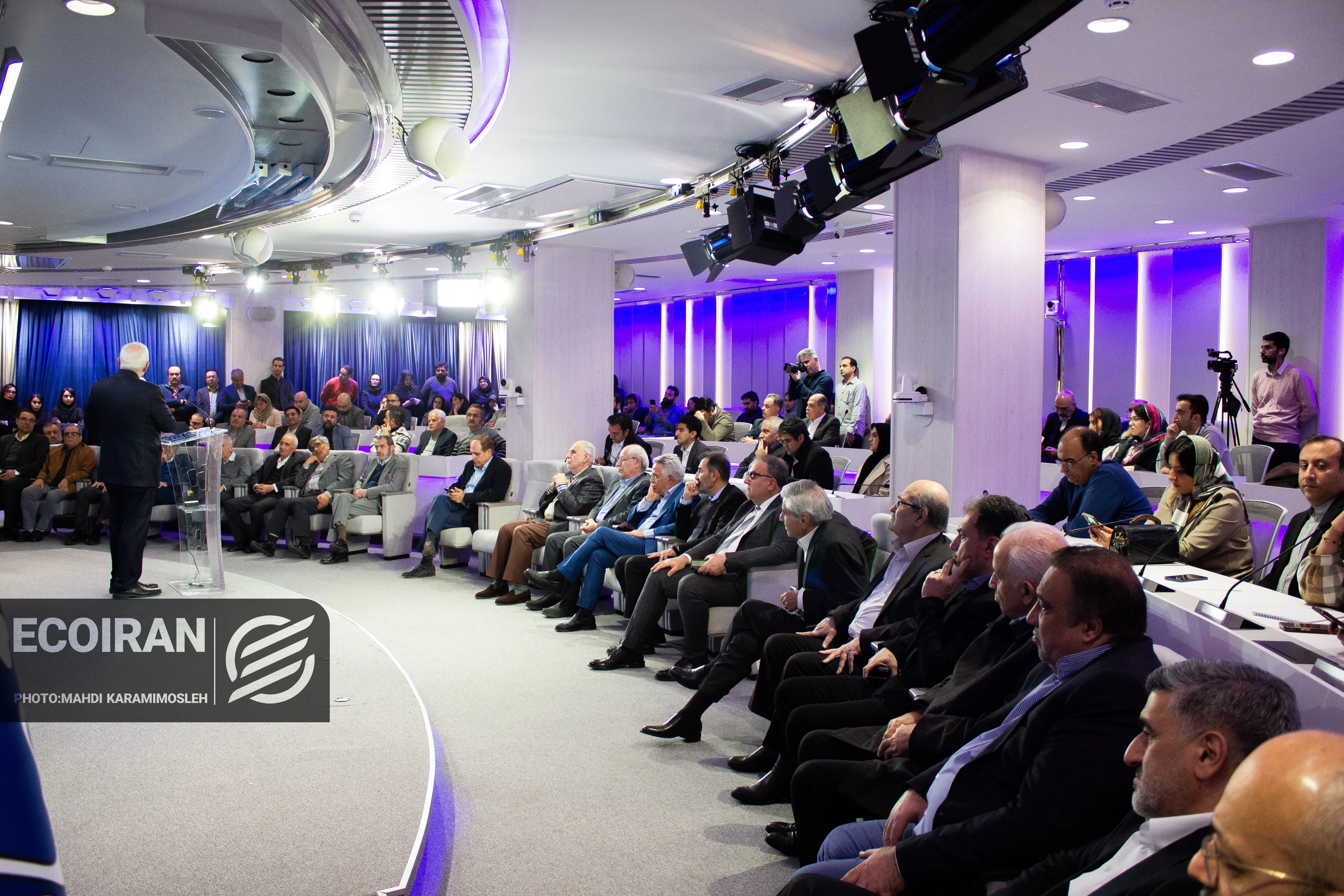 23 قاب از سالگرد تاسیس روزنامه دنیای اقتصاد