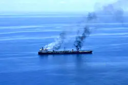 حملات موشکی و پهپادی یمن به ناوهای آمریکایی 