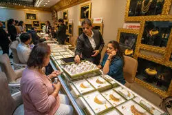 هند تعرفه واردات طلا را بیش از 2 برابر کرد؛ تلاش دهلی برای مهار سقوط روپیه