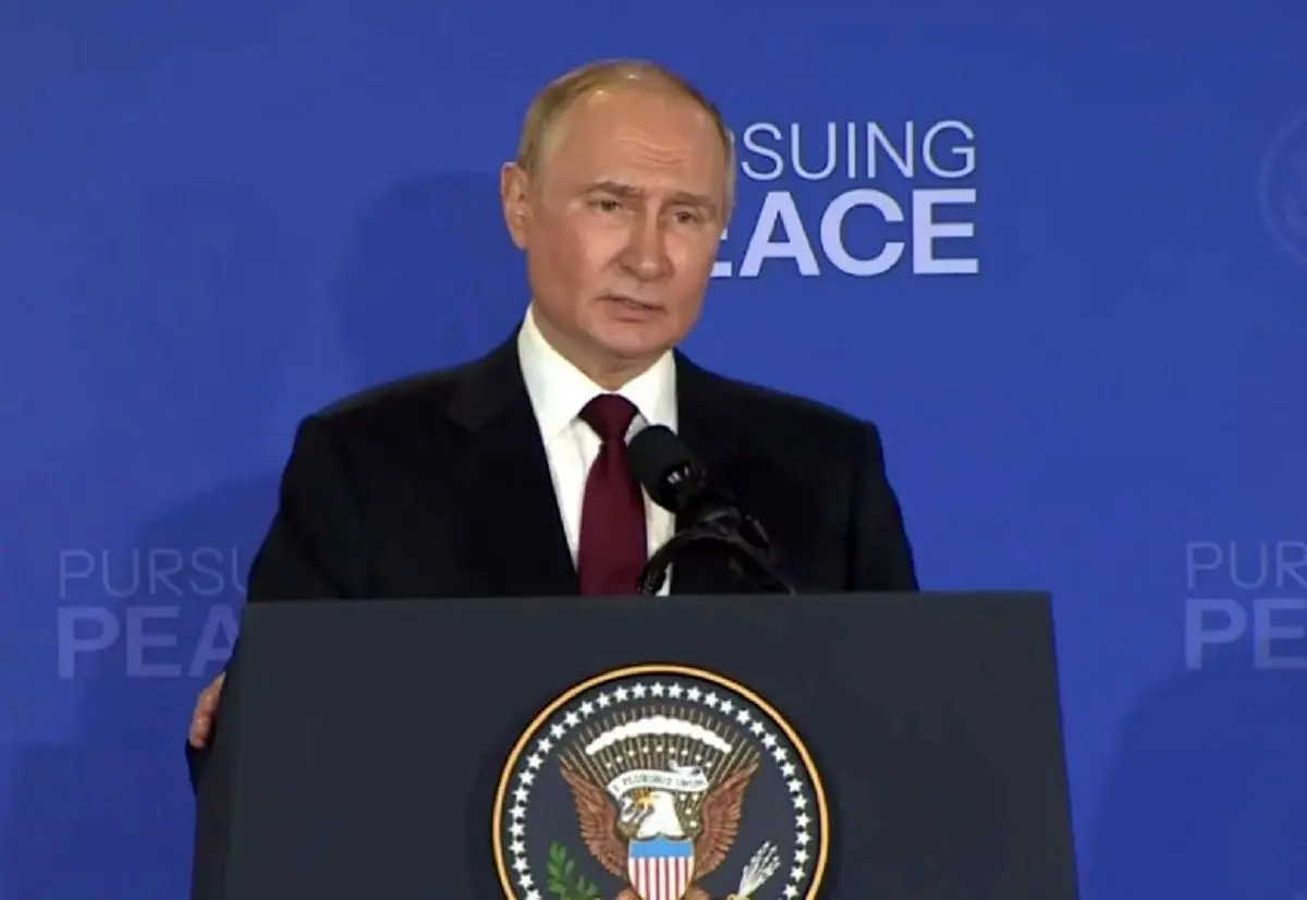 پوتین: اسراییل تمایلی به رویارویی با ایران ندارد و به‌دنبال حل‌وفصل مسالمت‌آمیز اوضاع» است