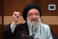 خاتمی: از خون رهبر شهیدمان نمیگذریم!