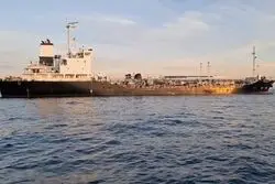  سپاه: بیش از ۱۰ نفتکش در تنگه هرمز مورد اصابت قرار گرفت/ احتمال آسیب به شناورها توسط موشک یا پهپادهای سرگردان وجود دارد