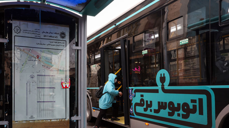 خبر خوش زاکانی برای صاحبان تاکسی برقی 