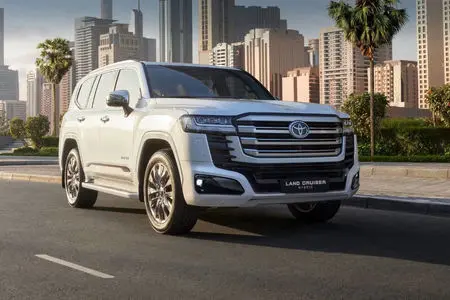 تسهیل واردات خودرو برای خارج‌نشینان؛ گشایش محدود با بوی رانت