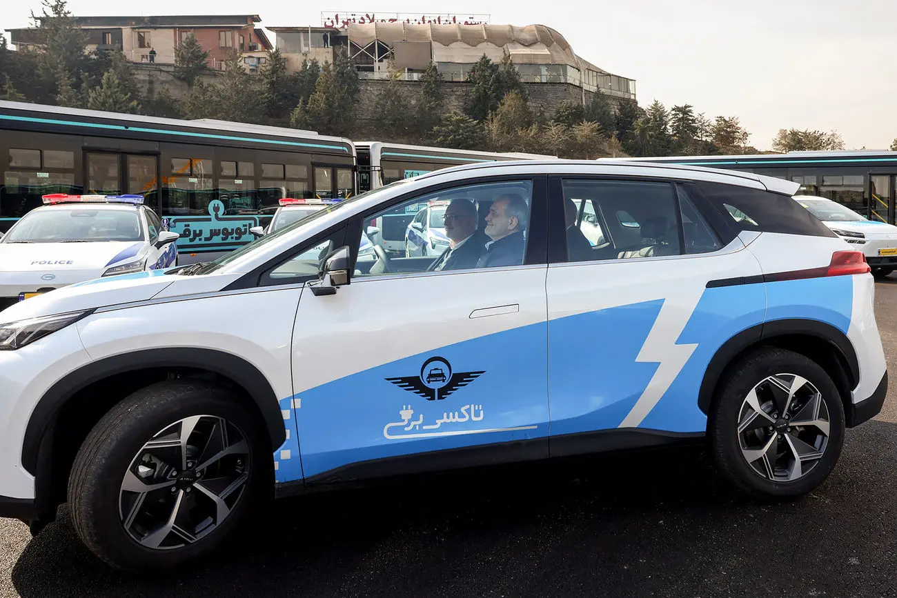  ثبت‌نام ۱۱۰۰ راننده برای دریافت تاکسی برقی در تهران