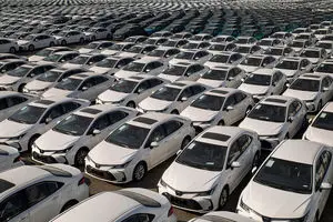 واردکنندگان خودرو به التماس مشتری افتادند