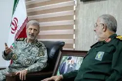 فرماندهان کل سپاه و ارتش دیدار کردند