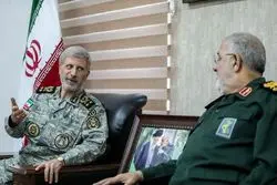 فرماندهان کل سپاه و ارتش دیدار کردند