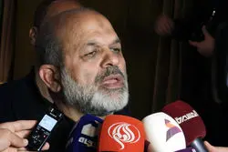  مشاور فرمانده سپاه: ما هیچ نگرانی از طولانی شدن جنگ نداریم/ هر زمان که صلاح بدانیم تجهیزات مدرن خود را وارد میدان خواهیم کرد