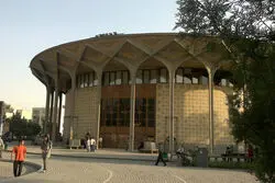 نامه وزیرارشاد به زاکانی/ تئاتر شهر به حصر نزدیک شد 

