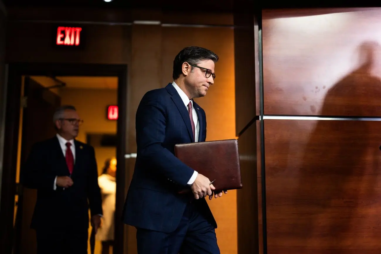 رئیس مجلس نمایندگان: از محدود کردن اختیارات نظامی ترامپ علیه ایران حمایت نمی‌کنم