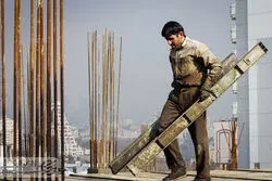 خروج کارگران افغان، ساخت‌وساز را کند کرد؟/ بیش از نیمی از نیروهای ساختمانی تهران اتباع بودند