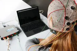 معرفی نخستین رابط مغز و کامپیوتر دو طرفه جهان از سوی چین