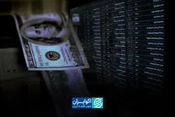 فاصله معنادار ارزش دلاری بورس با اوج تاریخی