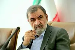 هشدار تند محسن رضایی به آمریکا / صدای شکستن استخوان‌های قدرت آمریکا به گوش جهان می‌رسد