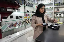  تلفن همراه ارزان می‌شود؟ ترخیص کالاهای دپو شده از گمرک
