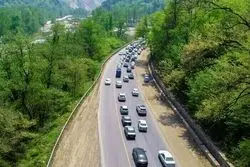 ترافیک سنگین در محورهای شمالی/ جاده کندوان یک‌طرفه شد