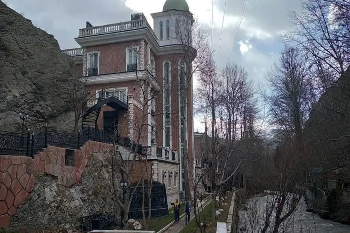 اَبَر ویلای‌ یک فرد صاحب‌نفوذ با دستور قضایی تخریب شد + جزئیات‌ 