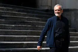 بازدید رئیس‌جمهور از نمایشگاه دستاوردهای پژوهشی و فناوری ایران