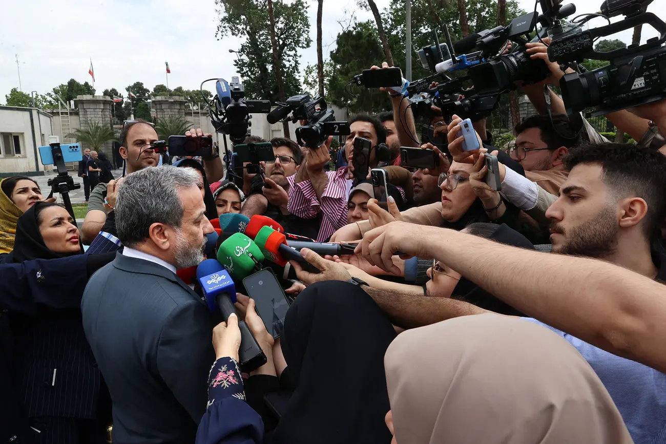 توئیت عراقچی درباره اسنپ‌بک/ ایران آماده است ورق را برگرداند