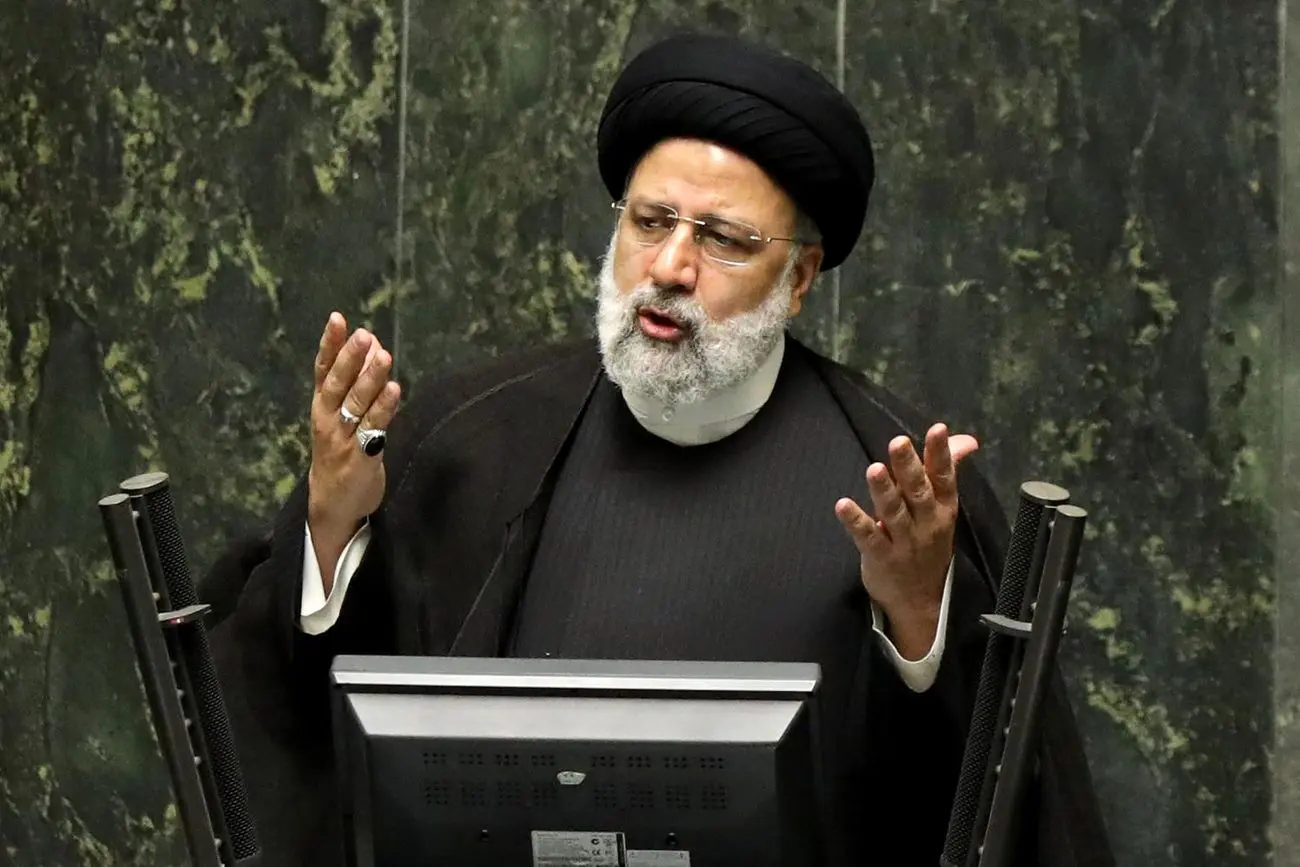 رئیسی: موافق تشکیل وزارت بازرگانی هستیم / با مافیا و روابط ناسالم برخورد می‌کنیم