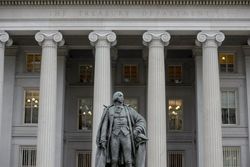 ادامه برنامه فشار حداکثری علیه ایران/ هیاتی از خزانه داری آمریکا با «جوزف عون» دیدار می‌کند