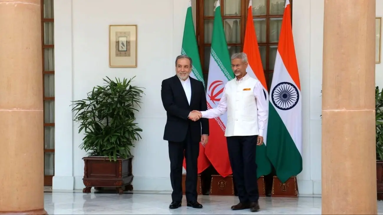عراقچی در دهلی‌نو؛ تقویت روابط اقتصادی ایران و هند 