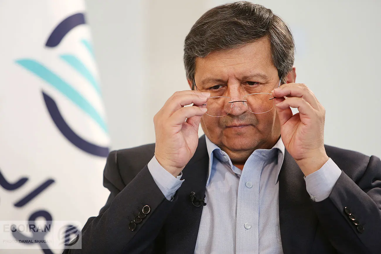 سرانه صادرات نفت ماه آوریل؛ عراق 183 دلار، ایران 25 دلار