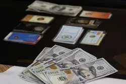 وضعیت بازار طلا و ارز در روز نیمه‌تعطیل/ قیمت دلار و سکه چقدر شد؟/ طلا درجا زد؟