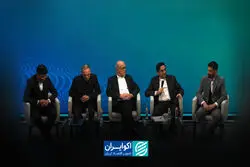 نقشه‌ راه ارزی در عصر تحریم؛ چرا باید نرخ بازار را به رسمیت شناخت؟